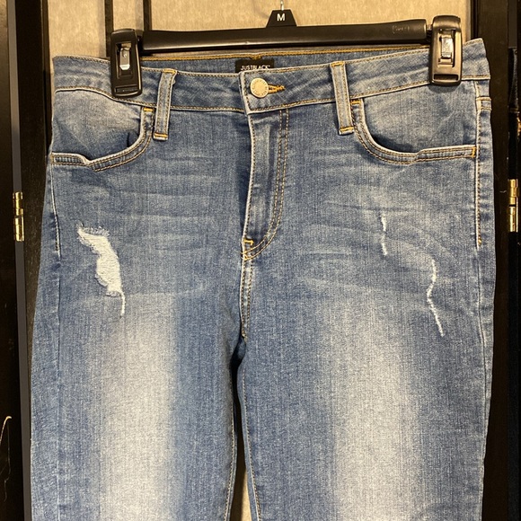 Just Black Womens size 28 slight distressed skinny ankle jeans raw hem stretchy - Picture 2 of 9